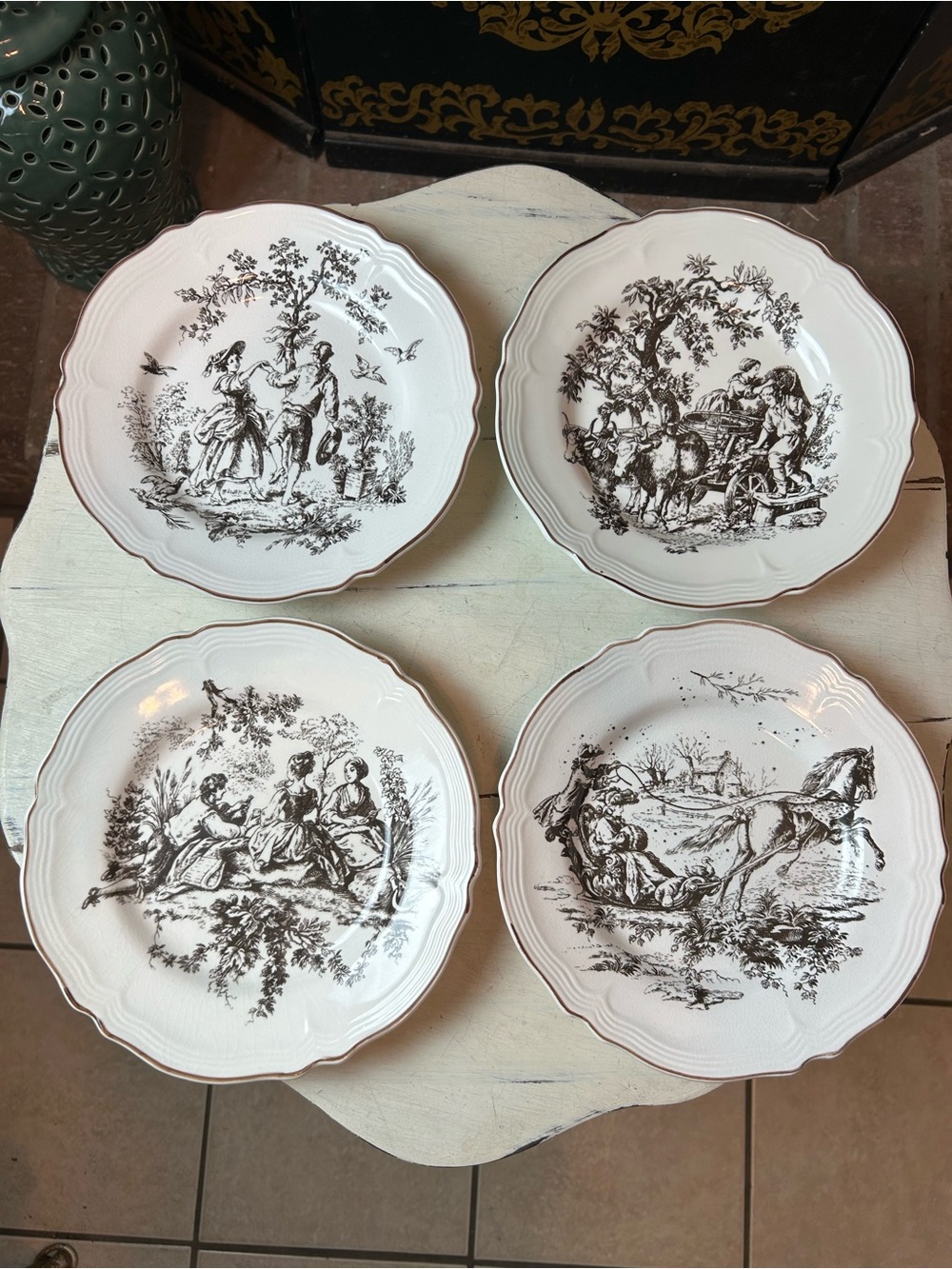 TABLETOPS UNLIMITED New England Toile Salad Plates White Black Scenic Set of 4